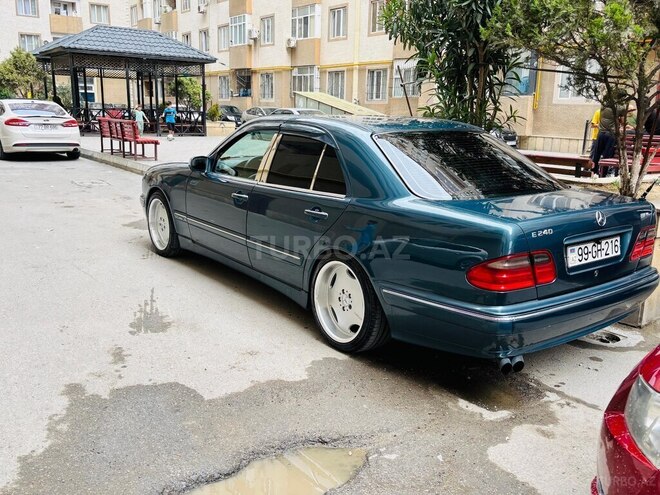 Mercedes E 240 1998, 200,000 km - 2.4 l - Bakı