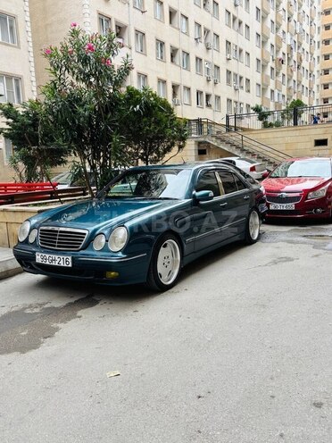 Mercedes E 240 1998, 200,000 km - 2.4 l - Bakı