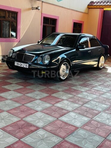 Mercedes E 240 1998, 200,000 km - 2.4 l - Bakı
