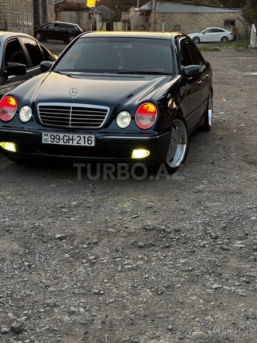 Mercedes E 240 1998, 200,000 km - 2.4 l - Bakı