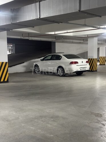 Volkswagen Passat 2014, 215,000 km - 1.8 l - Bakı