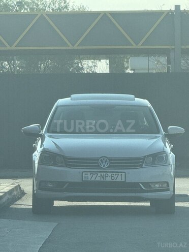 Volkswagen Passat 2014, 215,000 km - 1.8 l - Bakı