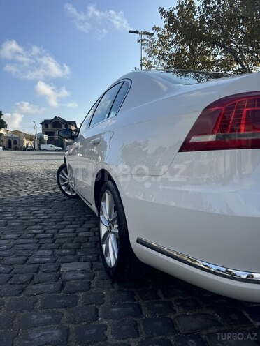 Volkswagen Passat 2014, 215,000 km - 1.8 l - Bakı