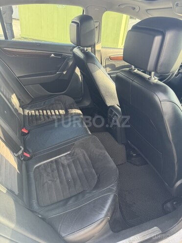 Volkswagen Passat 2014, 215,000 km - 1.8 l - Bakı