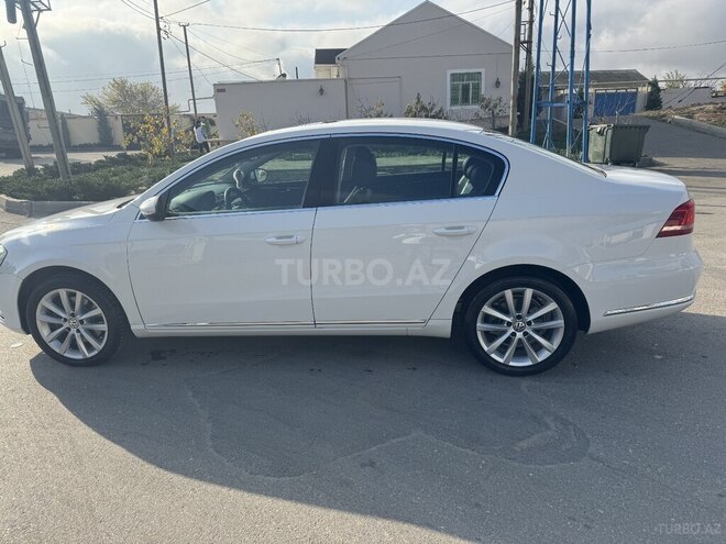 Volkswagen Passat 2014, 215,000 km - 1.8 l - Bakı