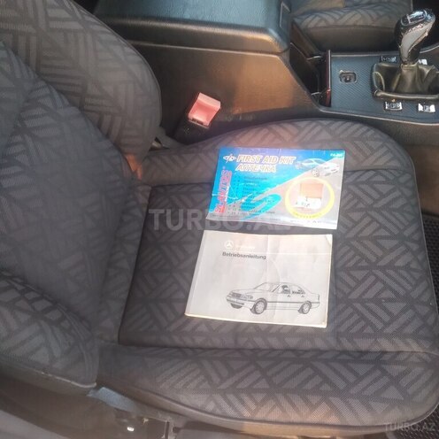 Mercedes C 220 1995, 263,200 km - 2.2 l - Salyan