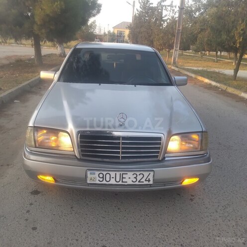 Mercedes C 220 1995, 263,200 km - 2.2 l - Salyan