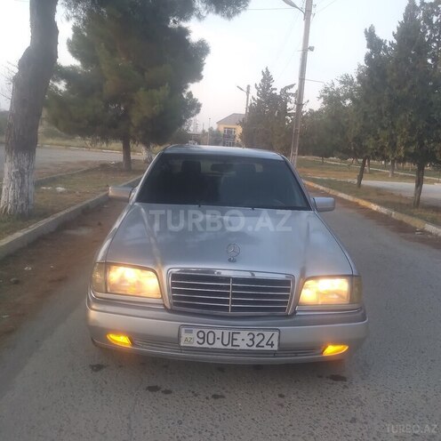 Mercedes C 220 1995, 263,200 km - 2.2 l - Salyan