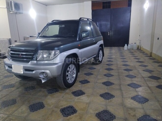 Mitsubishi Pajero io 2002, 303,000 km - 2.0 л - Gəncə