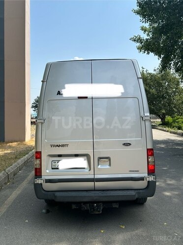 Ford Transit 2009, 228,000 km - 2.4 л - Quba