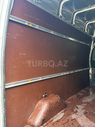 Ford Transit 2009, 228,000 km - 2.4 л - Quba