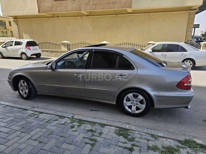 Mercedes E 240 2004, 290,000 km - 2.6 l - Bakı