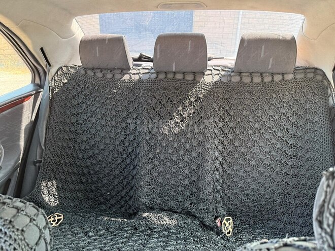 Mercedes E 200 1999, 681,416 km - 2.0 л - Qobustan