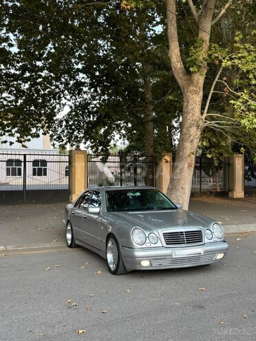 Mercedes E 220 1999, 540,000 km - 2.2 l - Mingəçevir