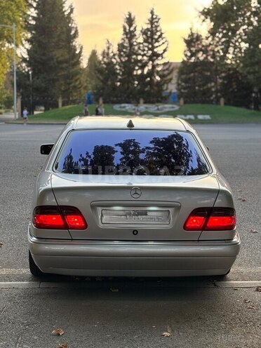 Mercedes E 220 1999, 540,000 km - 2.2 l - Mingəçevir