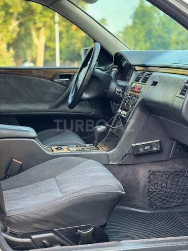 Mercedes E 220 1999, 540,000 km - 2.2 l - Mingəçevir
