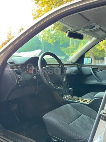 Mercedes E 220 1999, 540,000 km - 2.2 l - Mingəçevir
