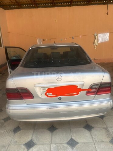 Mercedes E 320 2001, 370,000 km - 3.2 l - Bakı