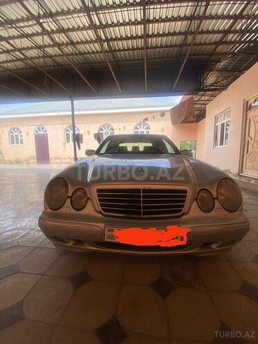 Mercedes E 320 2001, 370,000 km - 3.2 l - Bakı
