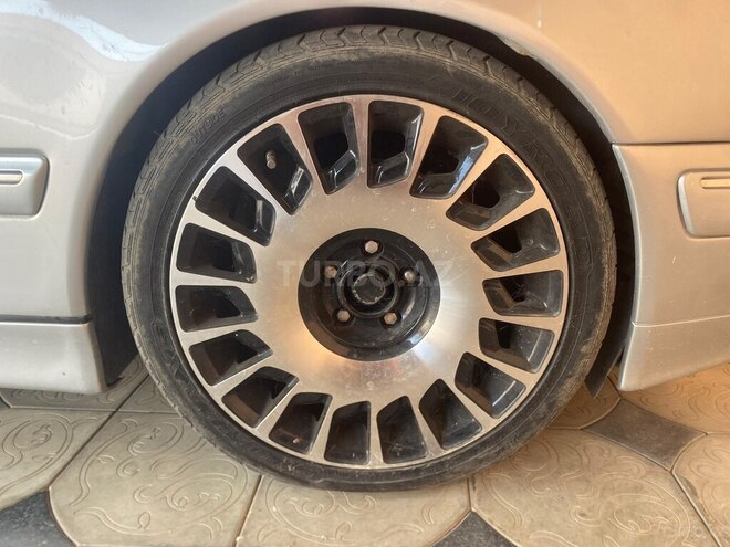Mercedes E 320 2001, 370,000 km - 3.2 l - Bakı