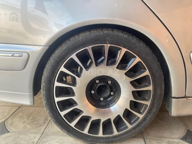 Mercedes E 320 2001, 370,000 km - 3.2 l - Bakı