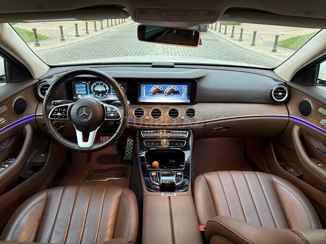 Mercedes E 200 d 2019, 111,000 km - 1.6 l - Bakı