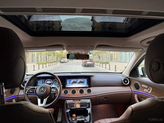 Mercedes E 200 d 2019, 111,000 km - 1.6 l - Bakı