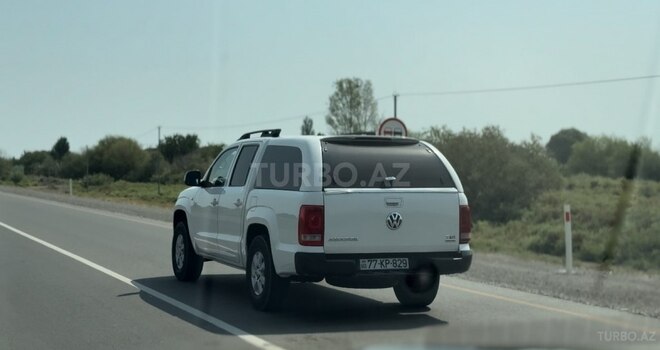 Volkswagen Amarok 2012, 260,000 km - 2.0 l - Salyan