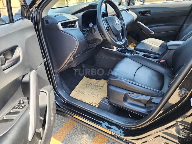 Toyota Corolla Cross 2023, 16,000 km - 2.0 l - Bakı