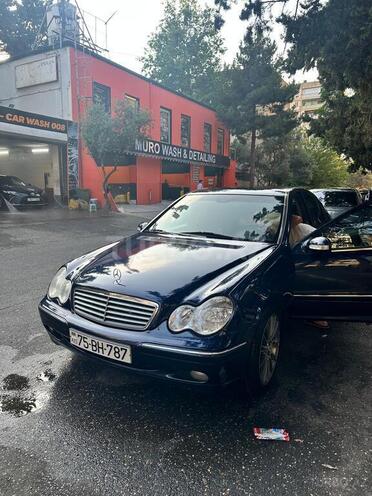 Mercedes C 200 2000, 286,000 km - 2.0 л - Bakı