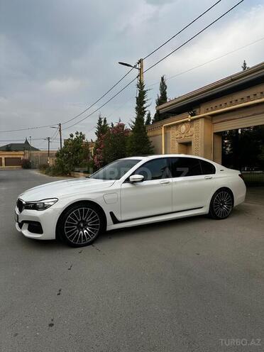 BMW 740Le 2018, 125,100 km - 2.0 l - Bakı
