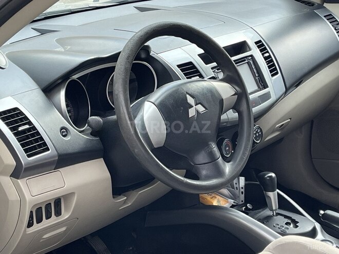 Mitsubishi Outlander 2007, 125,000 km - 2.4 л - Bakı