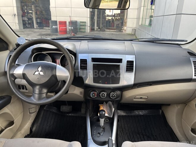 Mitsubishi Outlander 2007, 125,000 km - 2.4 л - Bakı