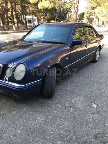 Mercedes E 320 1997, 220,000 km - 3.2 л - Sumqayıt