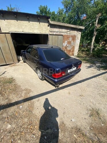Mercedes E 320 1997, 220,000 km - 3.2 л - Sumqayıt
