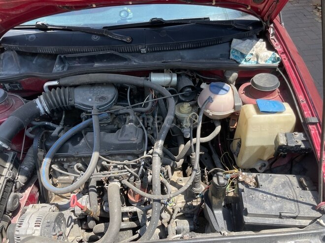 Volkswagen Polo 1995, 200,000 km - 1.4 l - Bakı