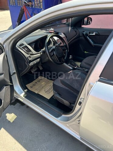 Kia Cerato 2011, 290,000 km - 2.0 l - Bakı