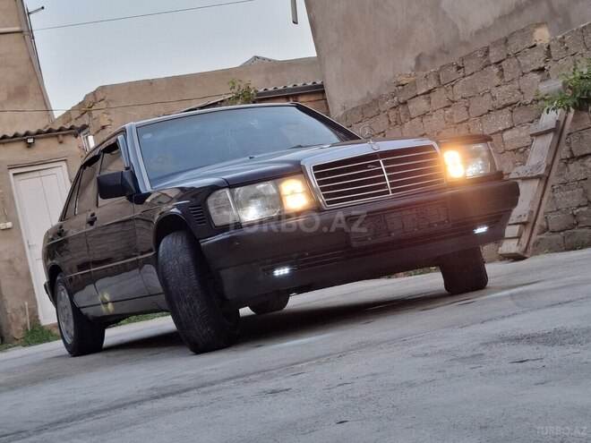 Mercedes 190 1990, 599,000 km - 2.5 l - Astara