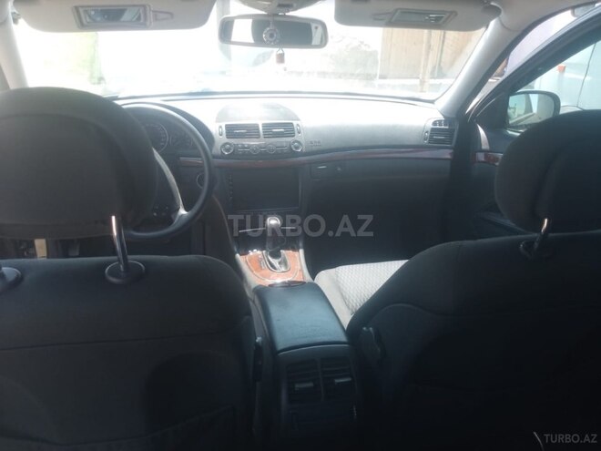 Mercedes E 240 2002, 251,000 km - 2.6 l - Bakı