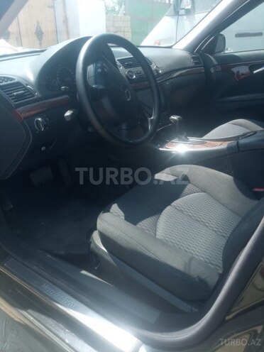 Mercedes E 240 2002, 251,000 km - 2.6 l - Bakı
