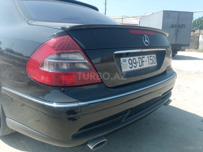 Mercedes E 240 2002, 251,000 km - 2.6 l - Bakı