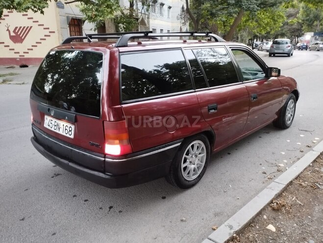 Opel Astra 1993, 157,000 km - 1.6 l - Mingəçevir