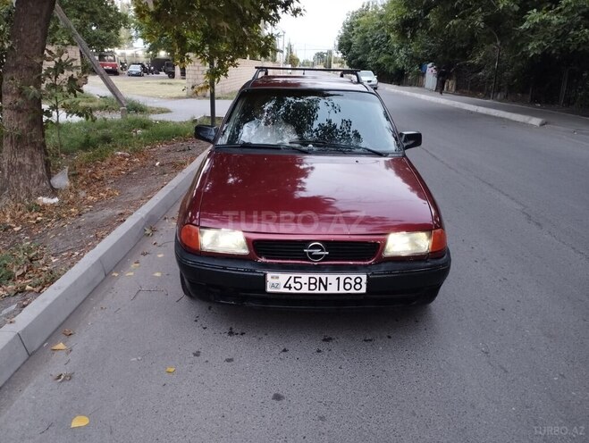 Opel Astra 1993, 157,000 km - 1.6 l - Mingəçevir