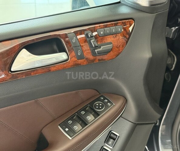Mercedes GL 350 4MATIC 2013, 278,000 km - 3.0 л - Bakı