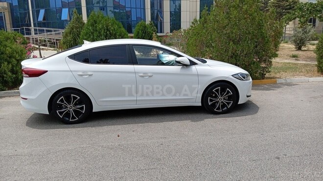 Hyundai Avante 2016, 131,000 km - 1.6 l - Bakı