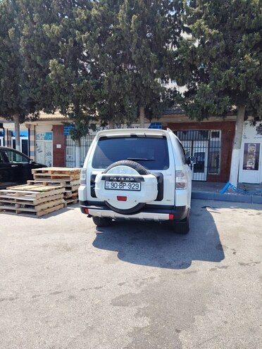 Mitsubishi Pajero 2007, 172,202 km - 3.0 л - Bakı