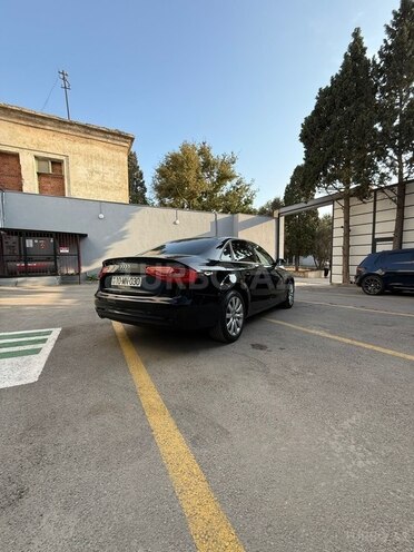 Audi A4 2014, 199,600 km - 1.8 l - Bakı