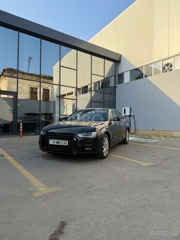Audi A4 2014, 199,600 km - 1.8 l - Bakı