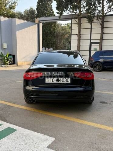 Audi A4 2014, 199,600 km - 1.8 l - Bakı