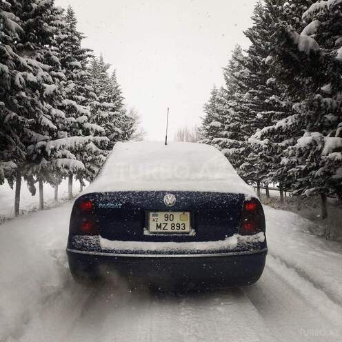 Volkswagen Passat 2002, 296,000 km - 1.8 l - Xaçmaz